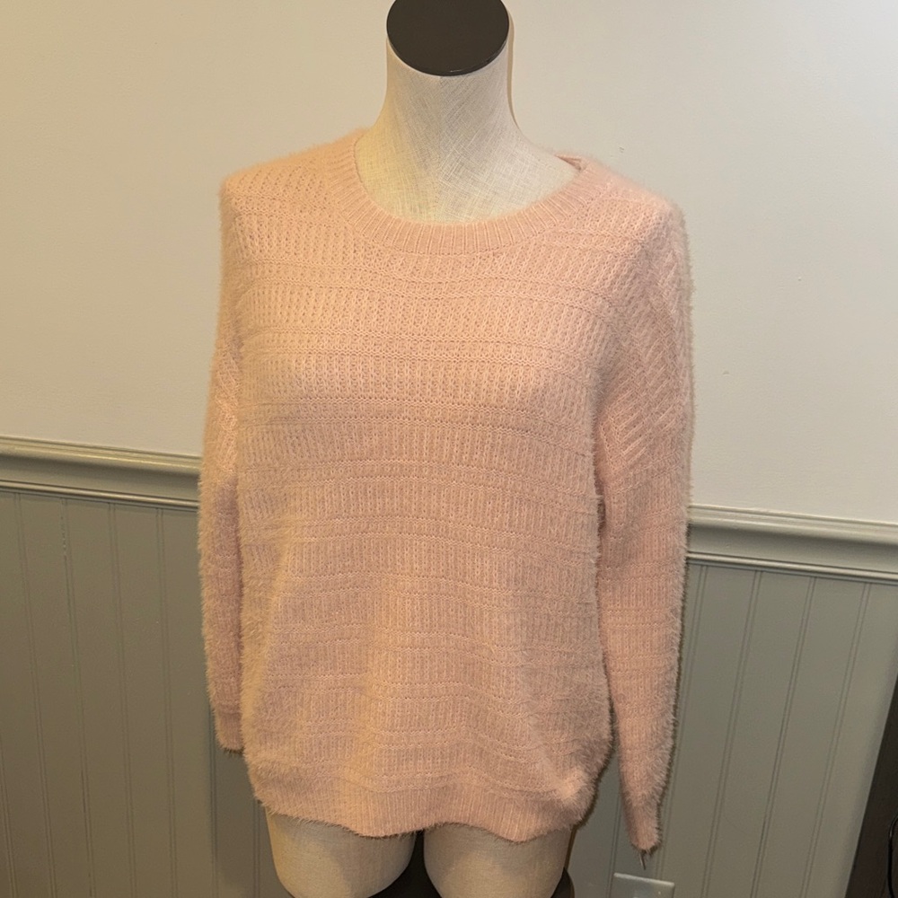 Lumiere Soft Blush Crew Neck Sweater size M